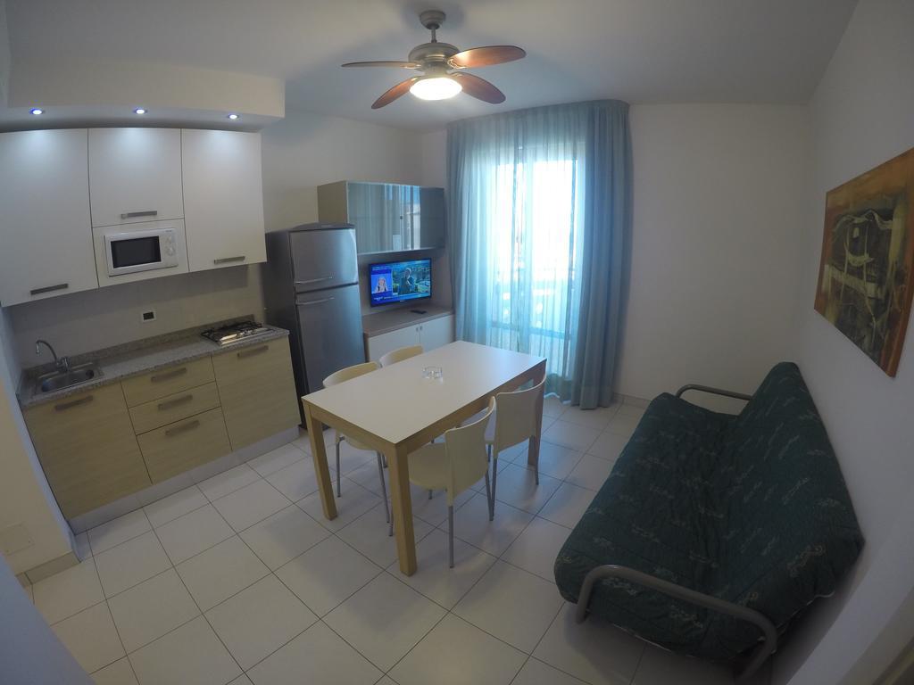 Residence Zenith Каорле Экстерьер фото