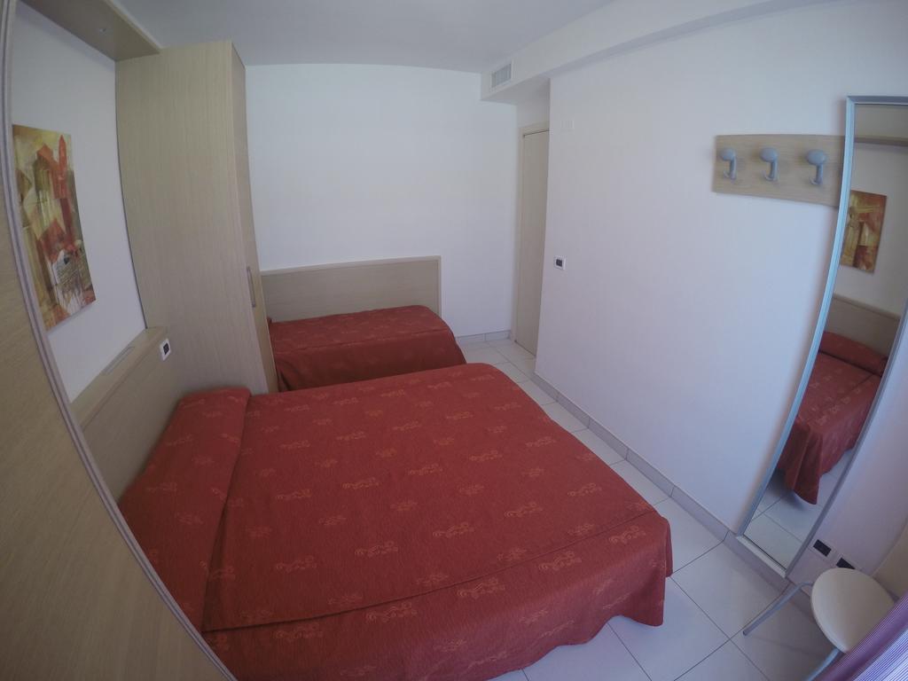 Residence Zenith Каорле Экстерьер фото