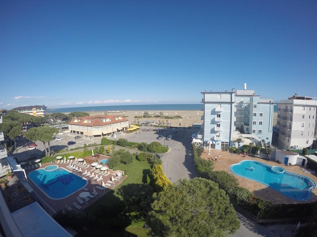 Residence Zenith Каорле Экстерьер фото