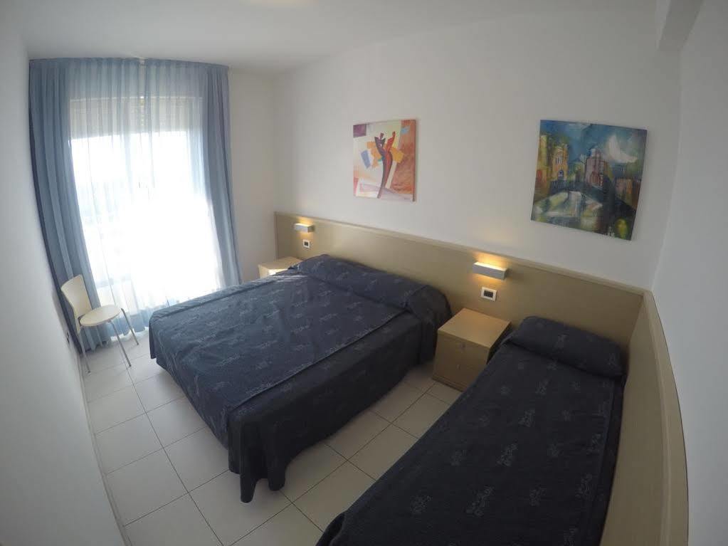 Residence Zenith Каорле Экстерьер фото