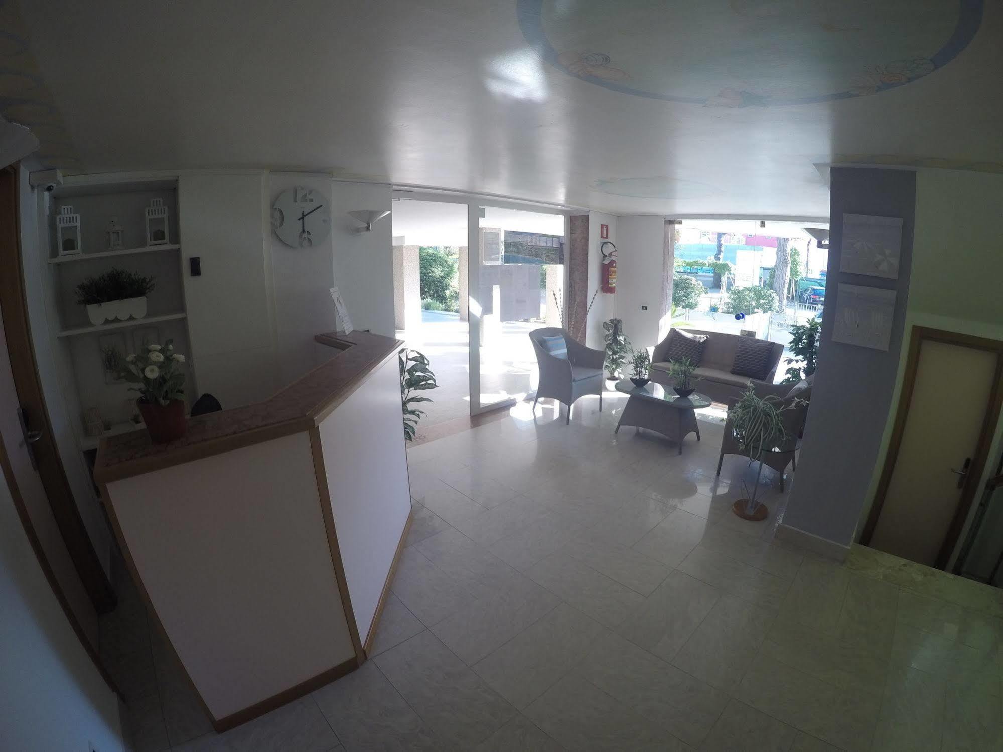 Residence Zenith Каорле Экстерьер фото